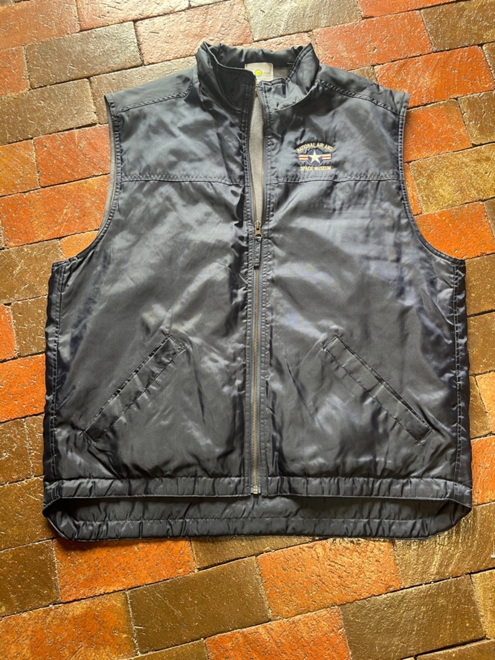 MEN VEST XL Smithsonian Institution national air and space Museum navy blue